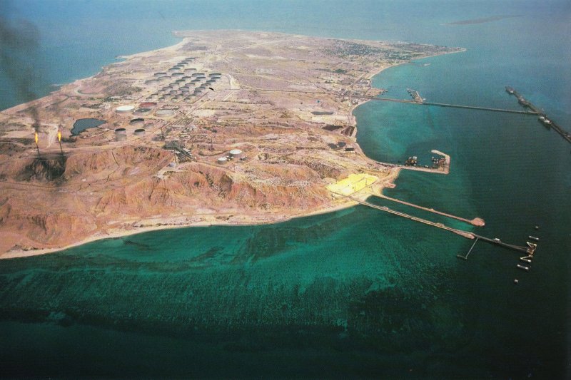 CNN: Tehran Xarq adasında müdafiəni artırır