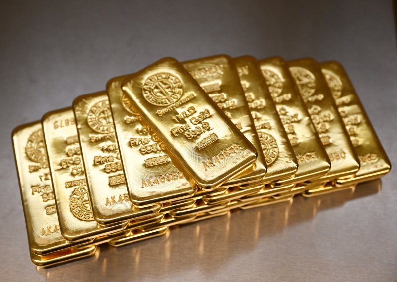   Why gold prices remain steady amid Middle East war  