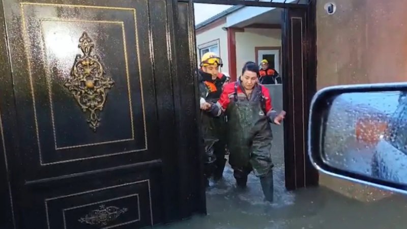   FHN: Subasma zamanı 42 nəfər təxliyə olunub  