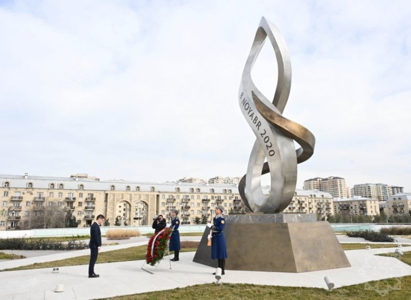 Moldova’s deputy premier visits Victory Park in Baku