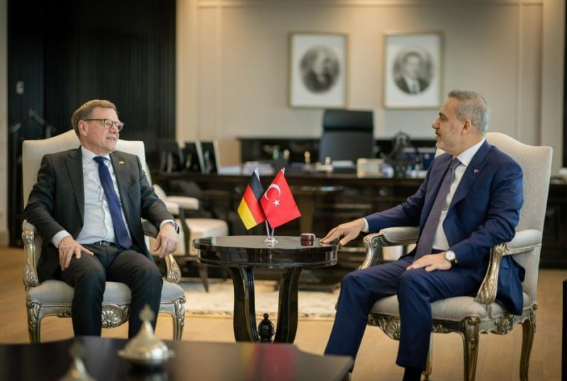 Türkiyə XİN başçısı: Ankara İranda vətəndaş müharibəsinin əleyhinədir