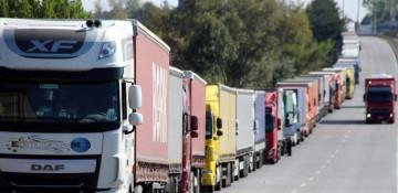 Azerbaijan, Iran resume cargo transportation by all types of vehicles