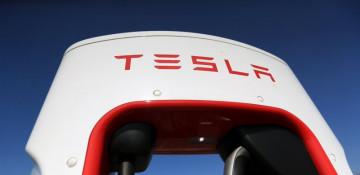 Tesla enters UK electricity market with new licence