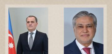 Azərbaycan və Pakistan XİN rəhbərləri regional təhlükəsizliyi müzakirə ediblər