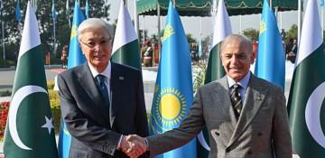 Pakistan və Qazaxıstan liderləri regiondakı vəziyyəti müzakirə edib
