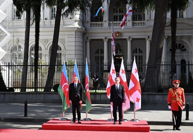 2026/04/33-1775463492.jpg + Prezident İlham Əliyevin Tbilisidə rəsmi qarşılanma mərasimi olub YENİLƏNİB News about - Prezident İlham Əliyevin Tbilisidə rəsmi qarşılanma mərasimi olub YENİLƏNİB