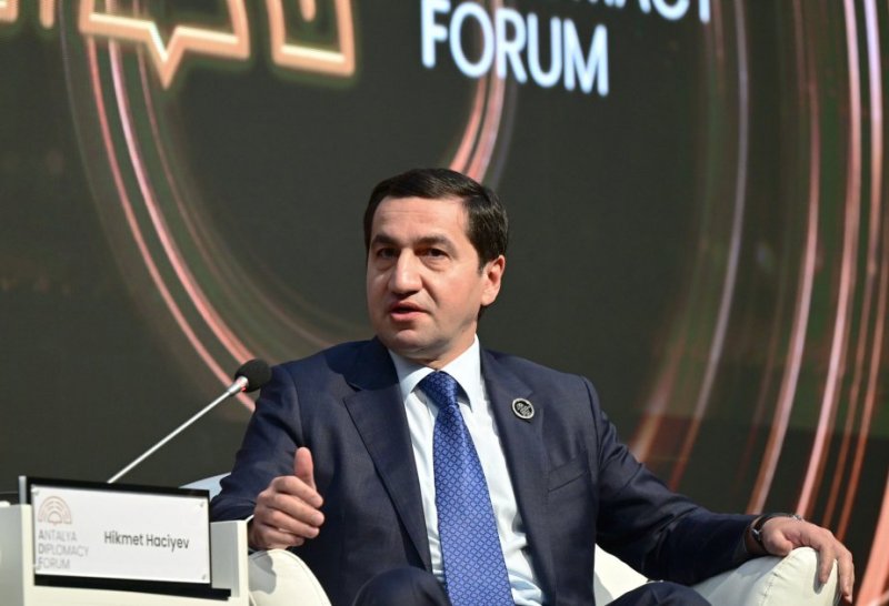   Hikmət Hacıyev: Regionda çoxtərəfli əməkdaşlıq faydalıdır  