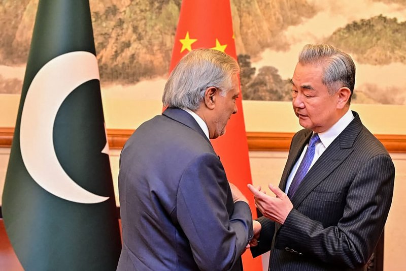   Çinlə Pakistanın Yaxın Şərqdəki müharibəni dayandırmaq səyləri  