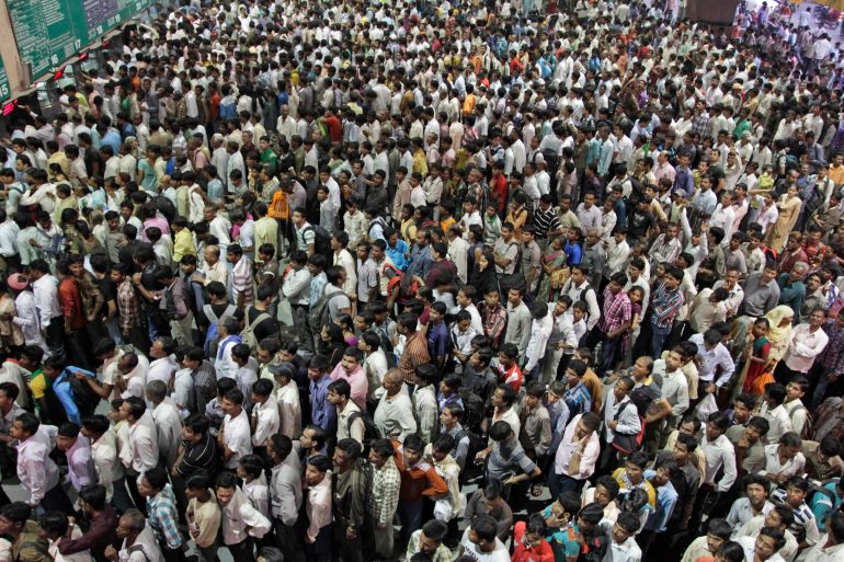 India begins world's largest population census