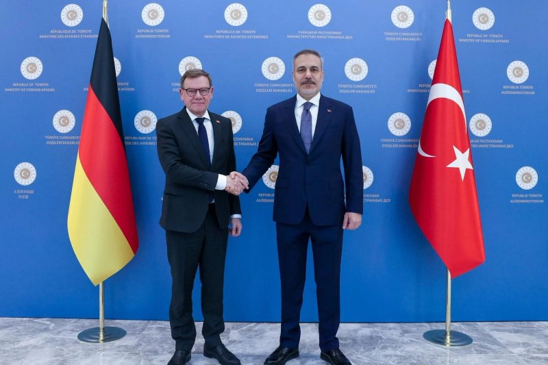 Hakan Fidan bu gün almaniyalı həmkarı Yohann David Vadefuldur ilə telefon danışığı aparıb
