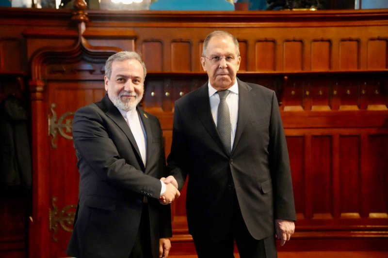 İran və Rusiya XİN başçıları regional məsələləri müzakirə ediblər