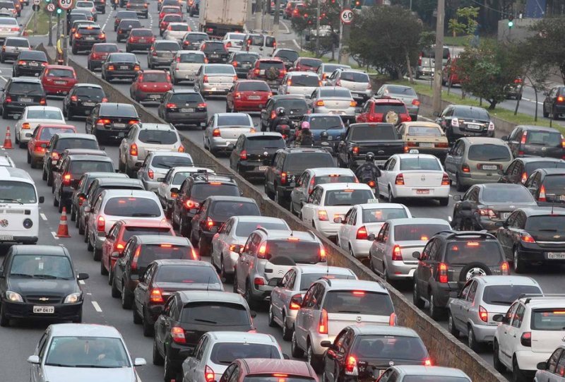 Bakıda nəqliyyat sıxlığı olan yollar açıqlanıb
