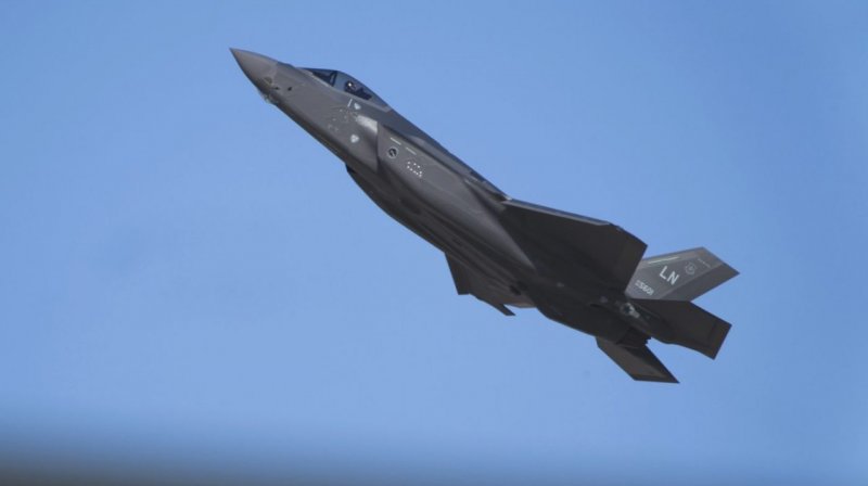   Iran claims it shot down second US F-35 fighter jet - PHOTO  
