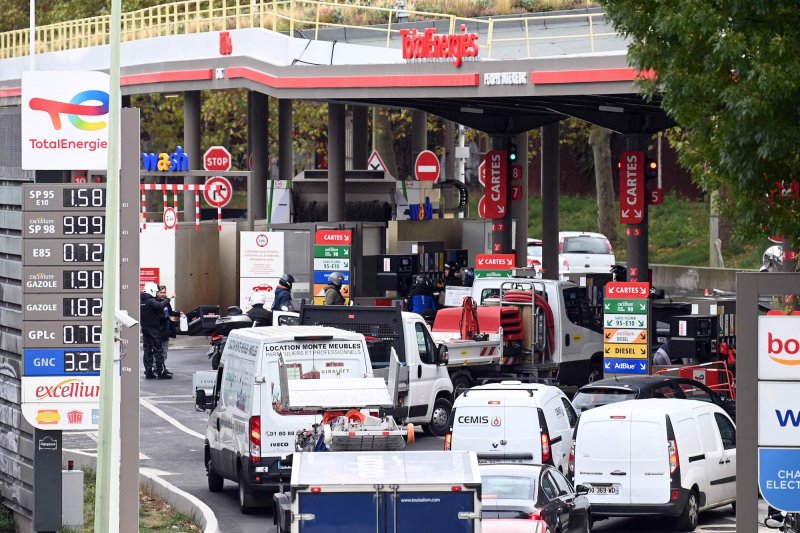 Around 18% of fuel stations in France lack at least one type of fuel
