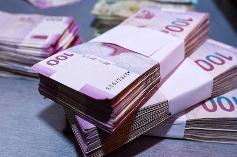 Azerbaijan sees continued decline in external public debt
