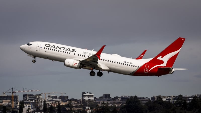 Woman dies on Qantas flight from New York to Auckland