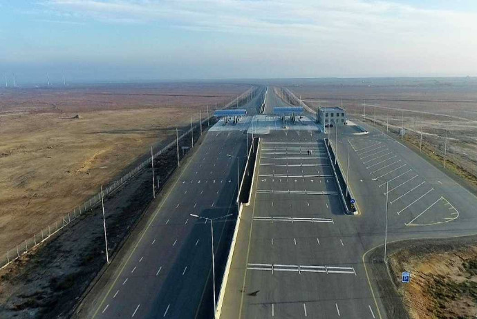   Azərbaycanda ödənişli avtomagistrallarda maksimum sürət həddi təsdiqlənib  