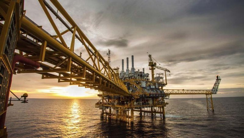 Azerbaijan sees sharp rise in oil and gas investment