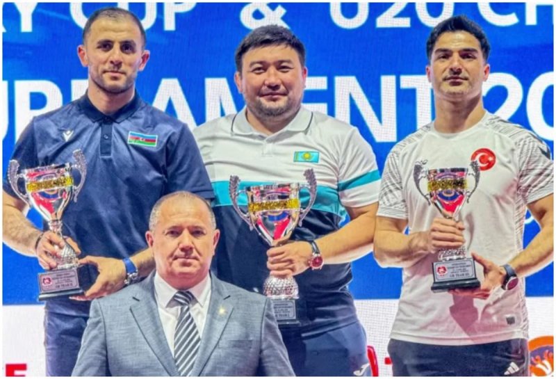 Azərbaycan güləşçiləri Türkiyədə keçirilən “Zəfər Kuboku”nda gümüş medal qazanıb