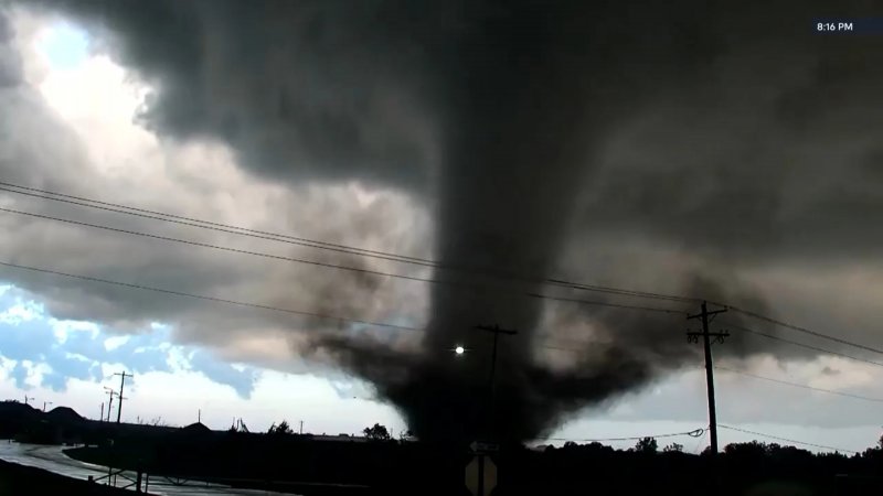 At least 10 injured after tornadoes hit Oklahoma, US