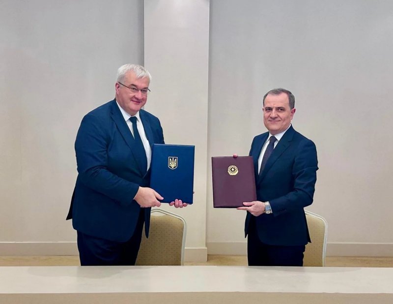 Azerbaijan, Ukraine ink legal assistance agreement