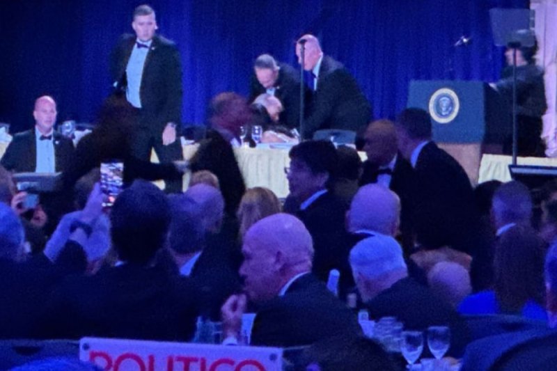   Trump evacuated as shooter opens fire at Washington gala - VIDEO  
