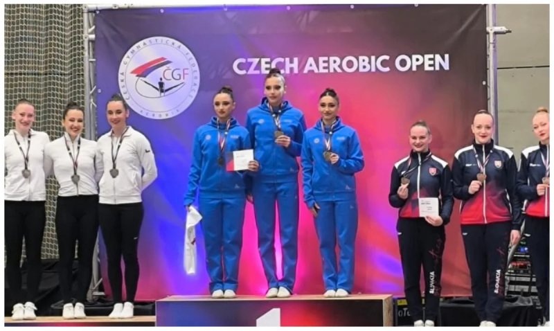 Azərbaycanın aerobika gimnastları Çexiyada beynəlxalq turnirdə qızıl medal qazanıblar
