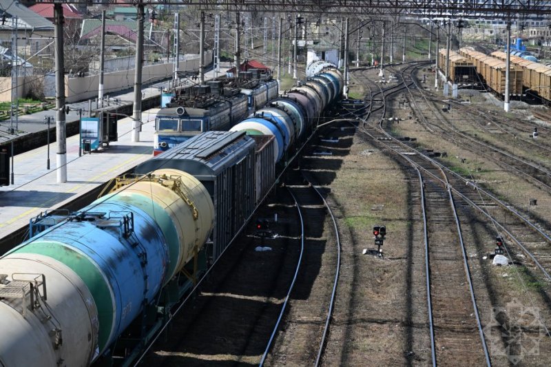Azerbaijan facilitates transit of another Russian grain shipment to Armenia