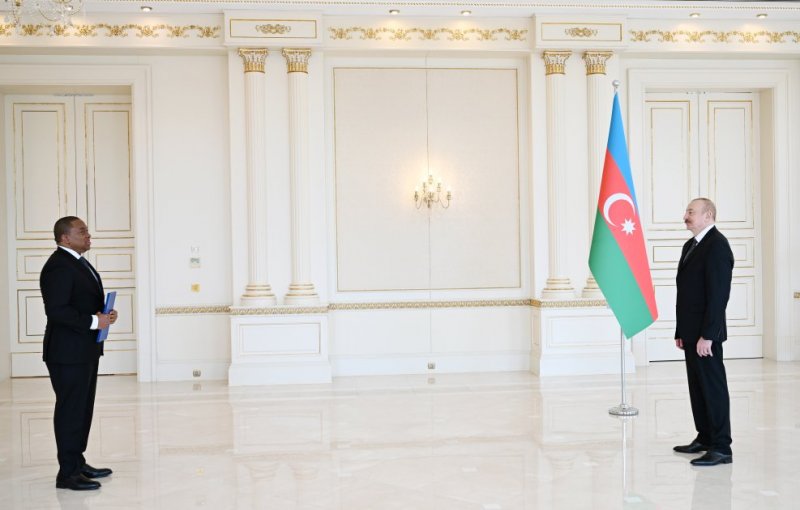 President Ilham Aliyev receives newly appointed ambassador of Eswatini to Azerbaijan 