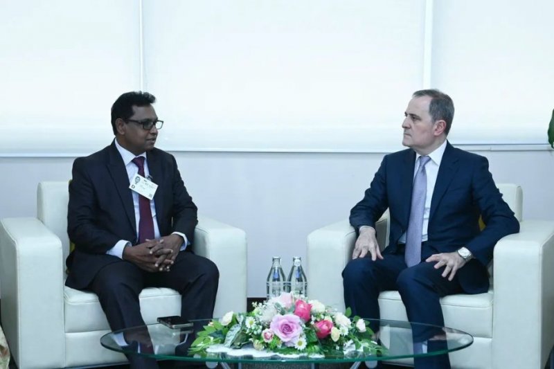 Sri Lanka expresses gratitude to Azerbaijan for humanitarian aid