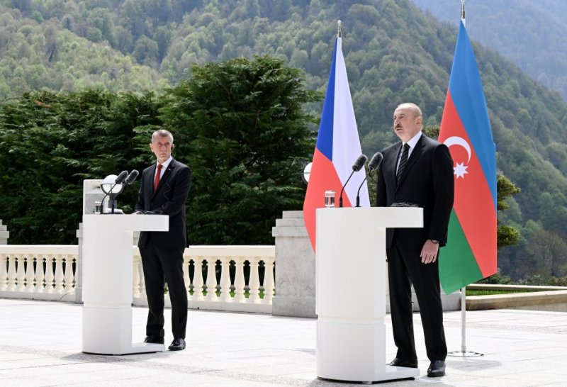 President Ilham Aliyev: We have very active political dialogue with the Czech Republic