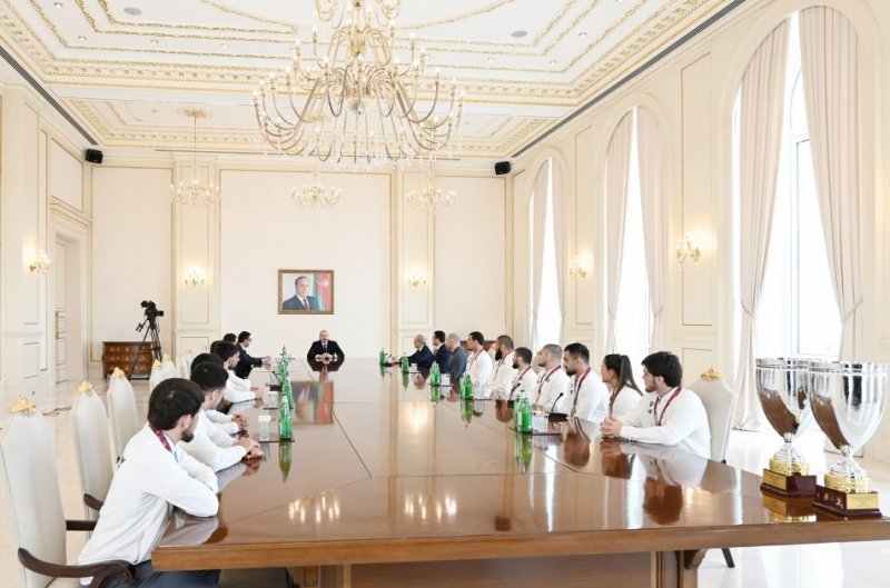   President Ilham Aliyev receives wrestlers who won European Championships in team standings  