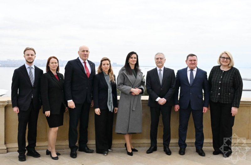 2026/04/1-1775720818.jpg + Litvanın Baş naziri Bakıda Şəhidlər xiyabanını ziyarət edib News about - Litvanın Baş naziri Bakıda Şəhidlər xiyabanını ziyarət edib