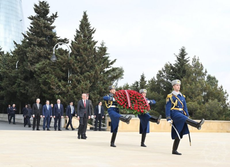 2026/04/5-1776846141.jpg + Latvia's president pays tribute to Azerbaijani martyrs News about - Latvia's president pays tribute to Azerbaijani martyrs