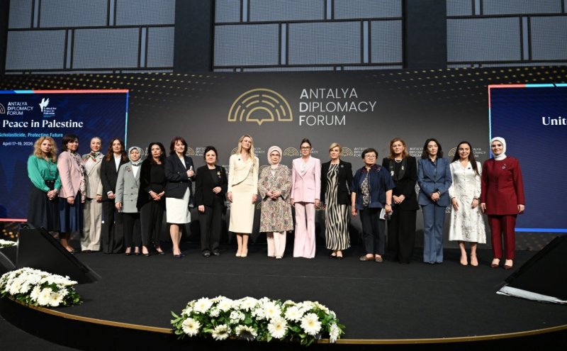 News about - Azerbaijan’s First Lady Mehriban Aliyeva attends panel session on Palestine peace in Antalya