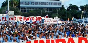 Cubans take to bikes and electric tricycles to protest US sanctions