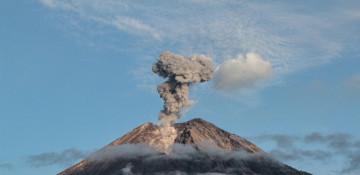 Indonesia's Mount Semeru volcano erupts