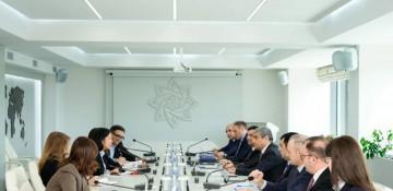 Anar Əliyev AİB nümayəndə heyəti ilə görüşüb