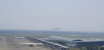 Extreme weather diverts several flights at Soekarno-Hatta Airport