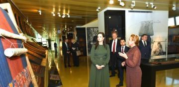 Litvanın Baş naziri Milli Xalça Muzeyini ziyarət edib