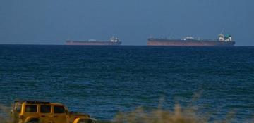 Ship traffic near standstill around Hormuz as only 6 vessels move in last 24 hours