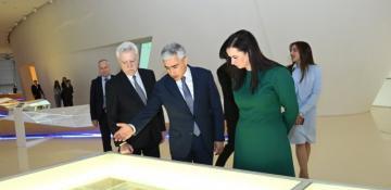 Lithuanian PM visits Heydar Aliyev Center in Baku -  PHOTOS 