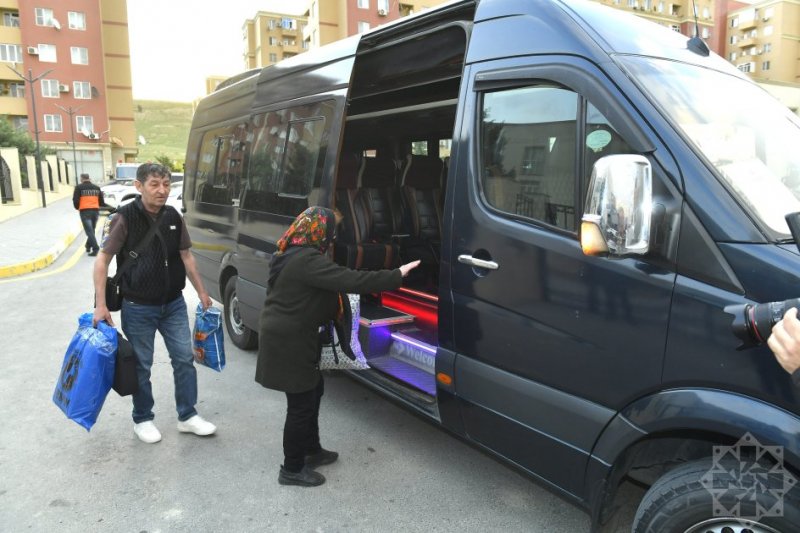   Xocavənd şəhərinə, Qırmızı Bazar qəsəbəsinə və Xanoba kəndinə növbəti köç karvanları yola salınıb  