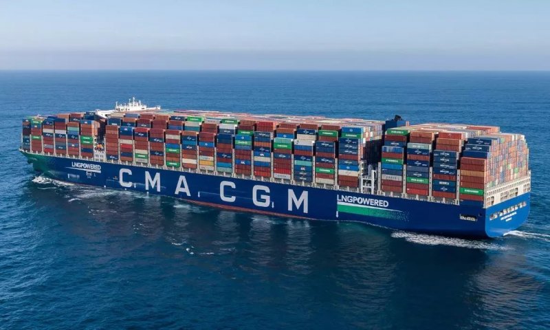 French container ship makes rare Strait of Hormuz crossing