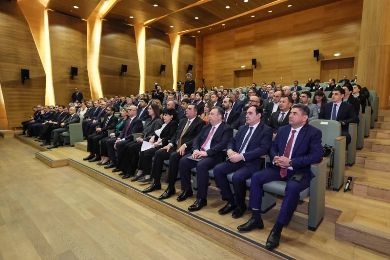 News about - SOCAR-da Ümummilli Lider Heydər Əliyevin anadan olmasının 103-cü ildönümü qeyd edilib