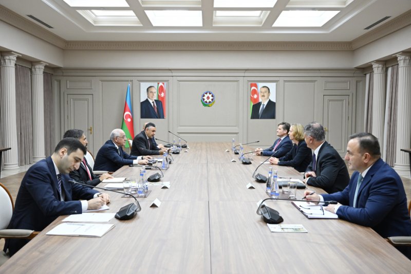 Baş nazir Əli Əsədov bp-nin yeni rəhbərliyi ilə görüşüb
