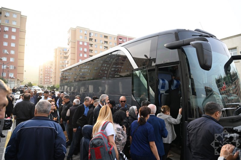 News about -   Böyük Qayıdış çərçivəsində Zəngilan şəhərinə və Cəbrayılın Şükürbəyli kəndinə köç karvanları yola salınıb  