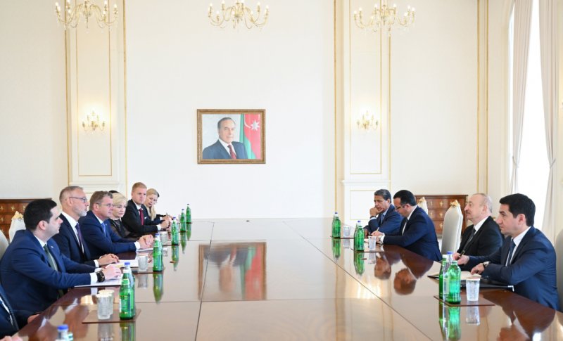   Prezident İlham Əliyev Slovakiya Milli Şurası sədrinin başçılıq etdiyi nümayəndə heyətini qəbul edib  