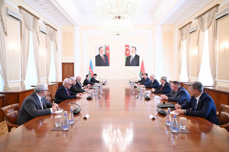 Baş nazir Əli Əsədov Belarus Milli Assambleyası Nümayəndələr Palatasının sədri ilə görüşüb