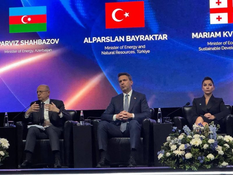 Pərviz Şahbazov: Zəngəzurdan keçəcək enerji xətti Türkiyənin regional enerji habı rolunu daha da gücləndirəcək